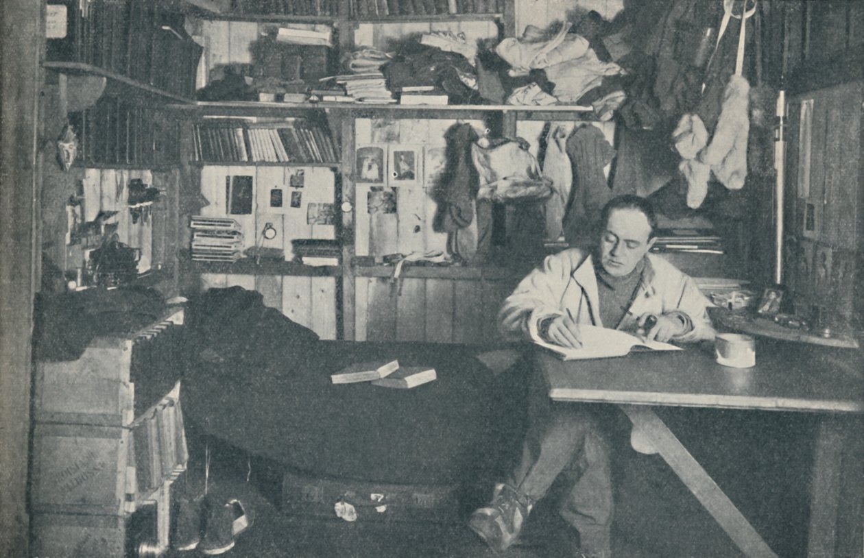 Captain R. F. Scott, R.N., schreibt in sein Tagebuch, ca. 1911 (1936) von Herbert Ponting