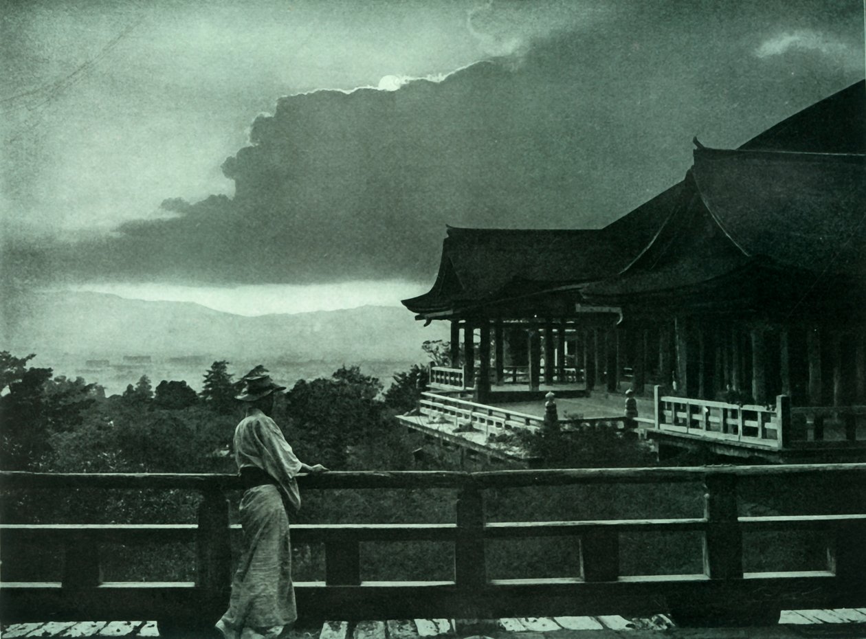Mondschein bei Kiyomizu-Dera, 1910 von Herbert Ponting