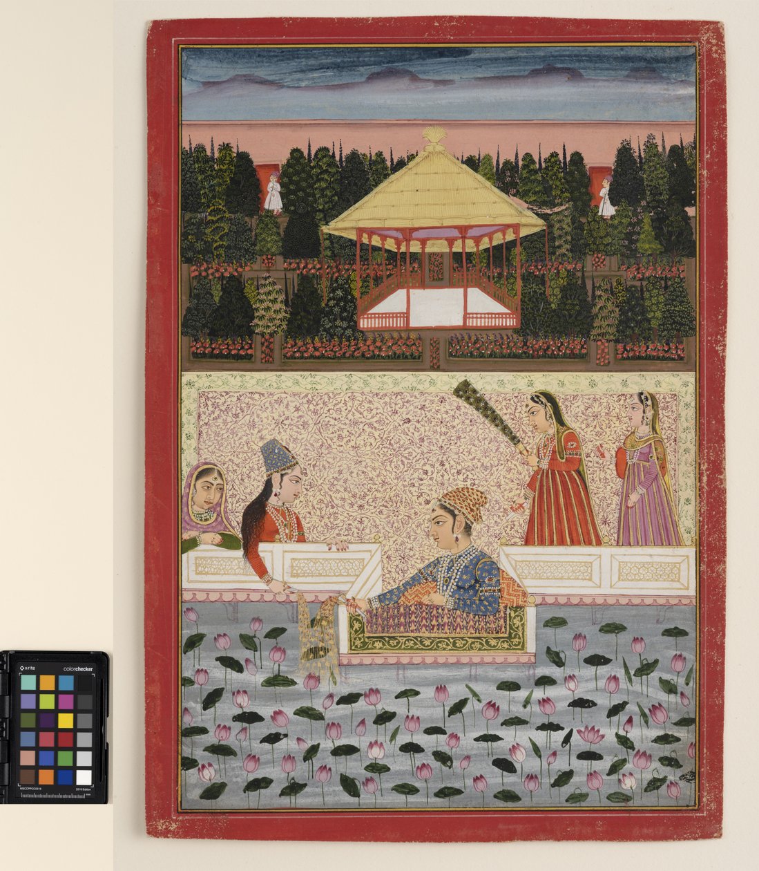 Ein Prinz und eine Prinzessin spielen mit Wunderkerzen an einem Lotusbecken, ca. 1760 von Indian School