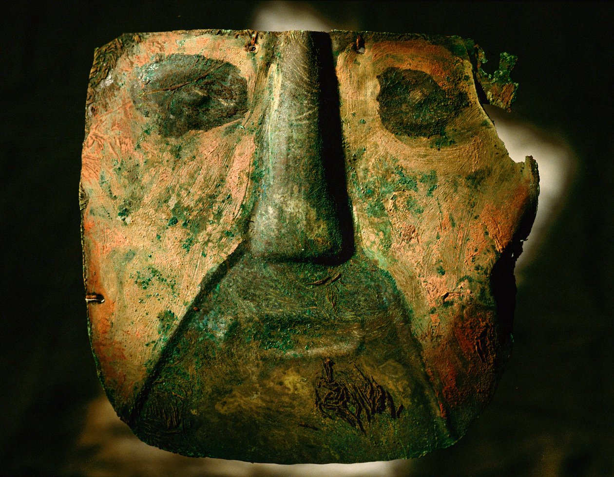Eine Kupfermaske aus der Kultur von Lambayeque von Ira Block