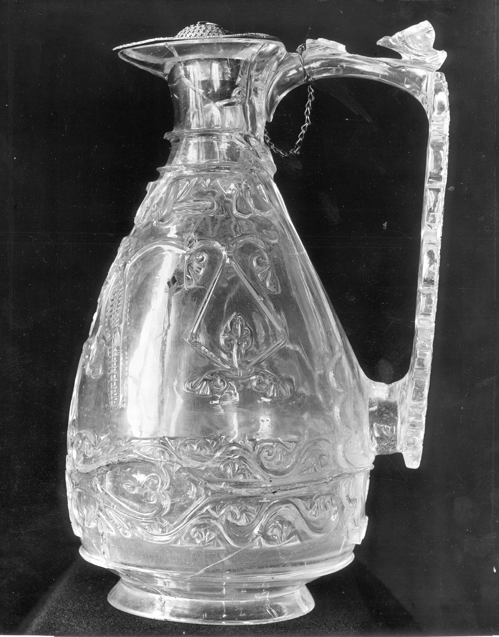 Kanne mit Vögeln aus dem Schatz von Saint-Denis, ägyptisch, Fatimiden-Periode, spätes 10. Jahrhundert von Islamic School