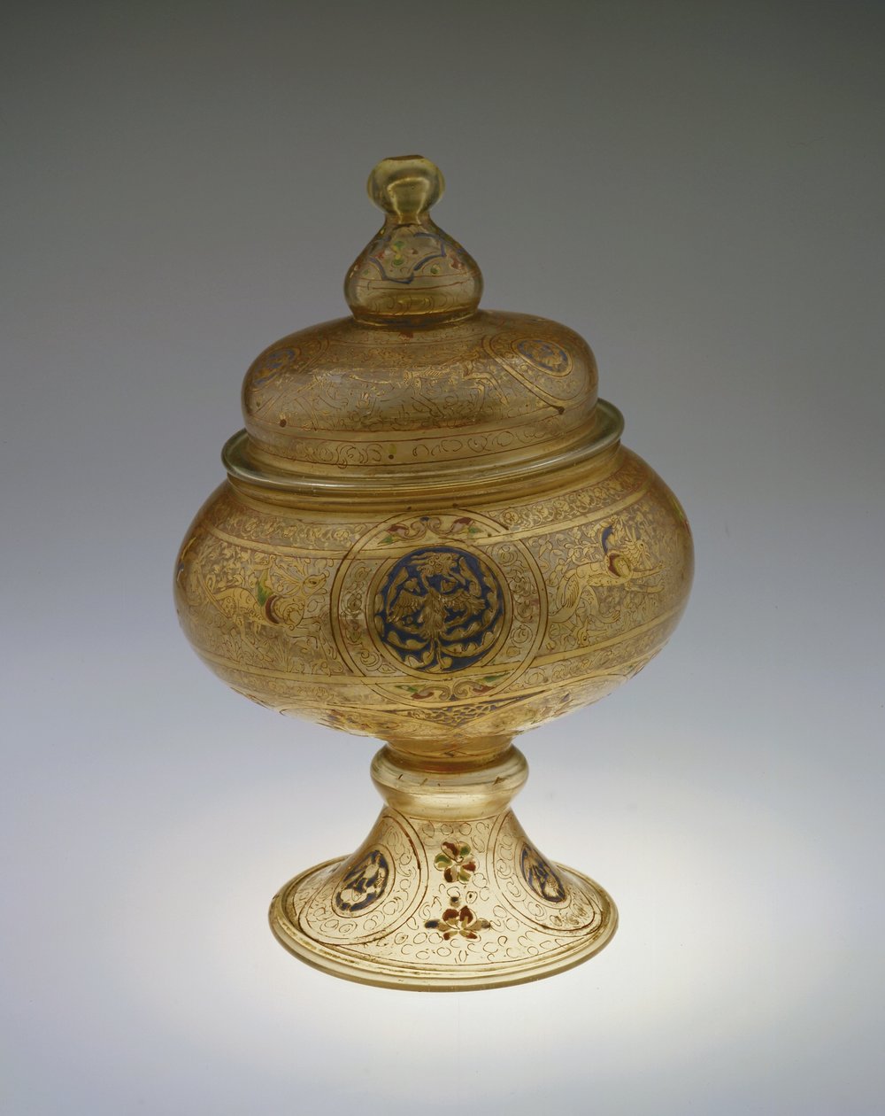 Fußschale mit Deckel, Mamluken-Dynastie von Islamic School