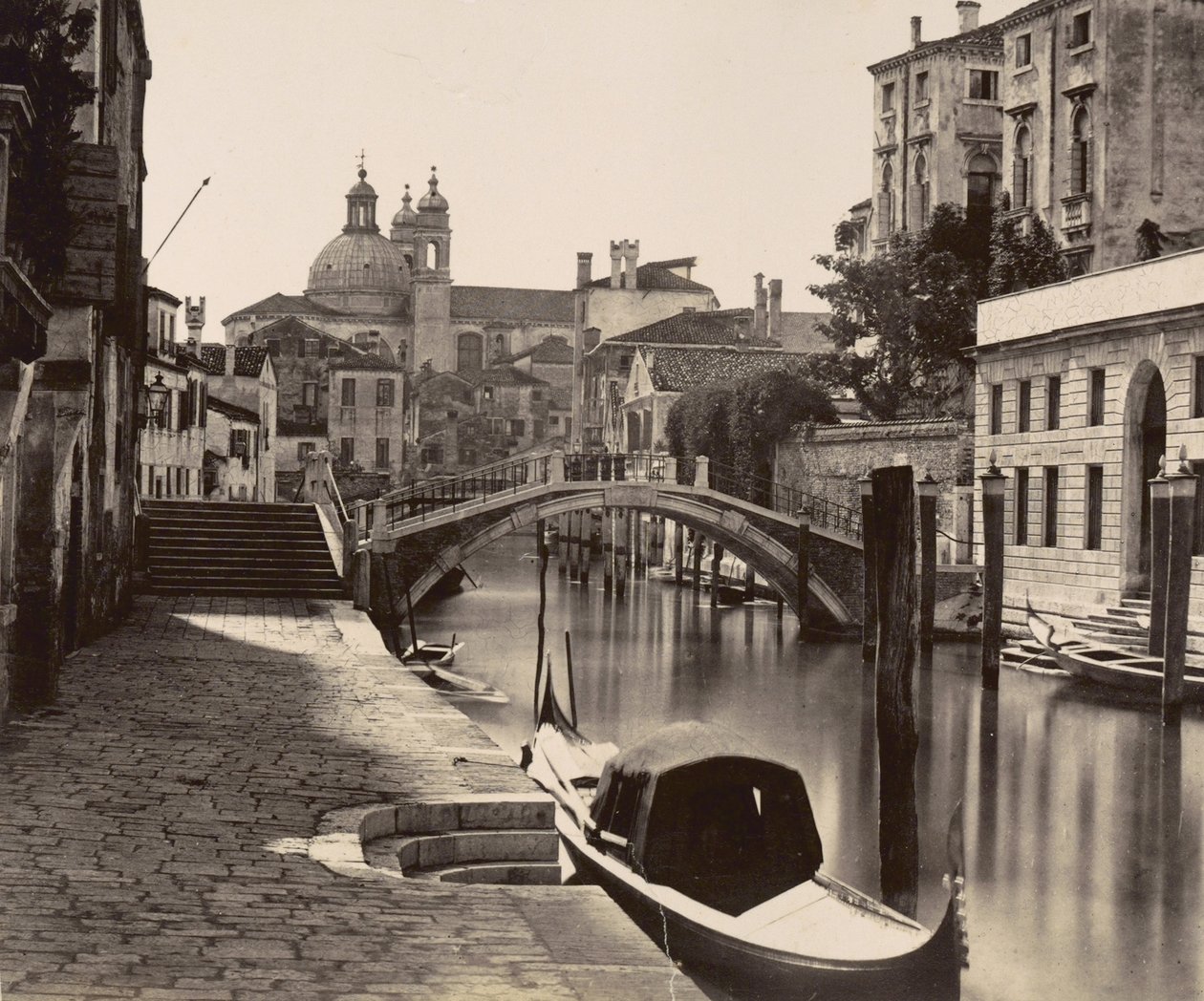 Brücke am Rio Ognissanti in Venedig von Italian Photographer