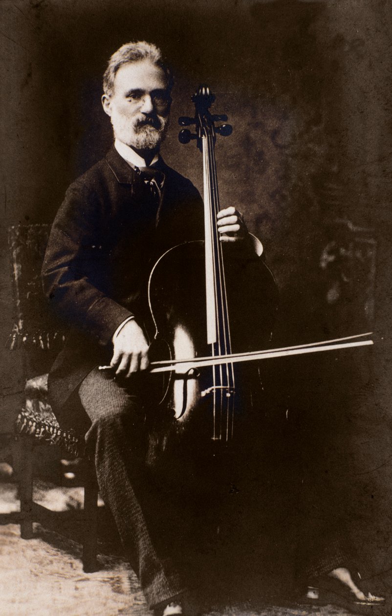 Porträt des italienischen Komponisten und Cellisten Alfredo Piatti (1822-1901) von Italian Photographer