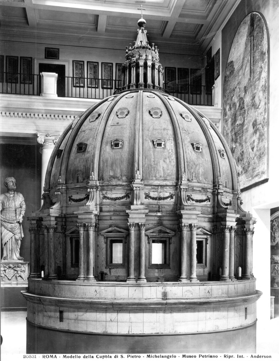 Modell der Kuppel von St. Peter, entworfen von Michelangelo (1475-1564) und gebaut von Giacomo della Porta (ca. 1533-1602) in 1588-90 von Italian School
