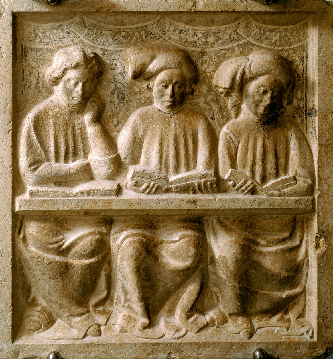 Studenten im Unterricht. (Flaches Marmorrelief, Anfang des 14. Jahrhunderts) von Italian School