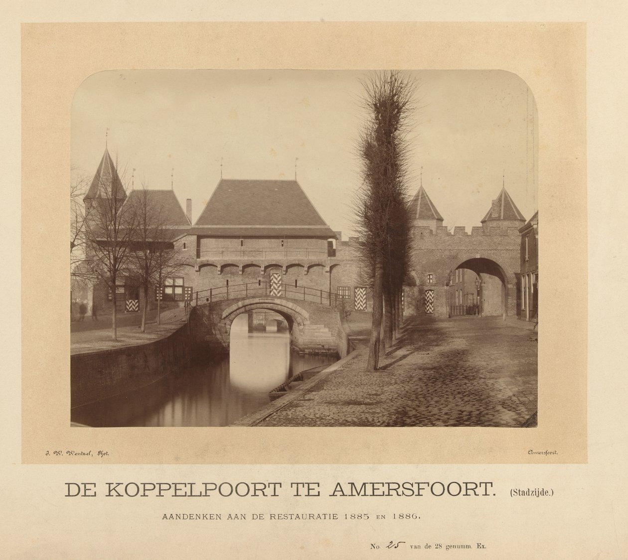 Die Koppelpoort in Amersfoort (Stadtseite) von J.W. Wentzel