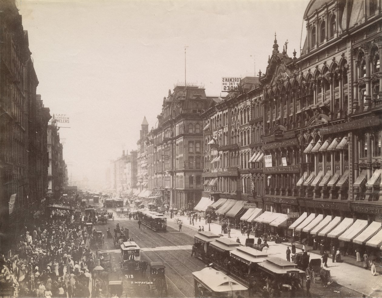 Ansicht der State Street nach Norden von der Madison Street, Chicago, 1890 von J. W. Taylor