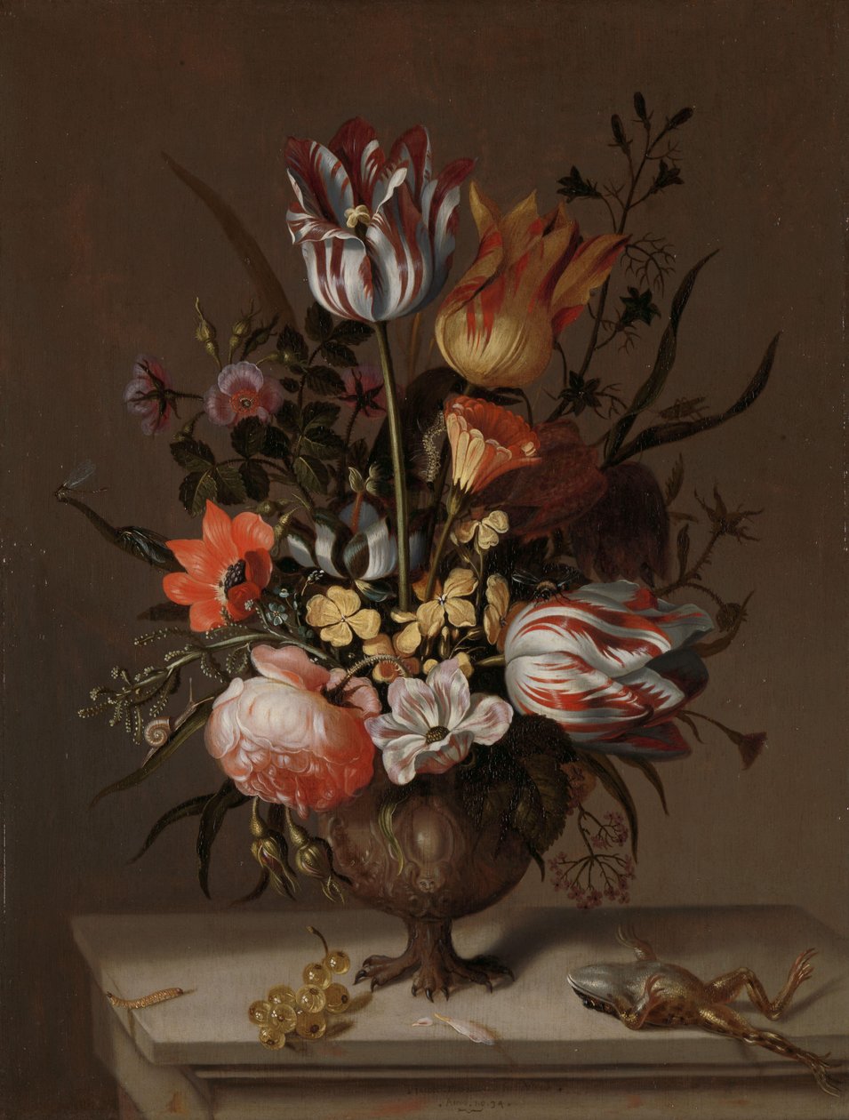 Stillleben mit einer Blumenvase und einem toten Frosch von Jacob Marrel
