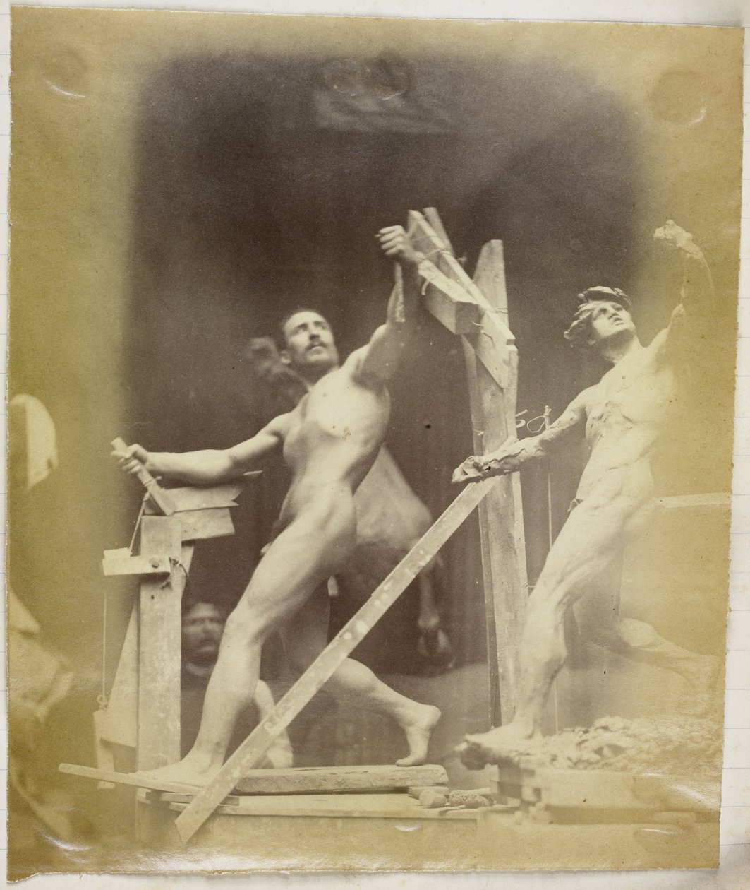 Studie eines männlichen Aktmodells mit der Hand in einem Gestell, von der Seite gesehen und neben einem Gipsmodell in derselben Pose, im Atelier von Jacques de Lalaing von Jacques Lalaing (attributed to)
