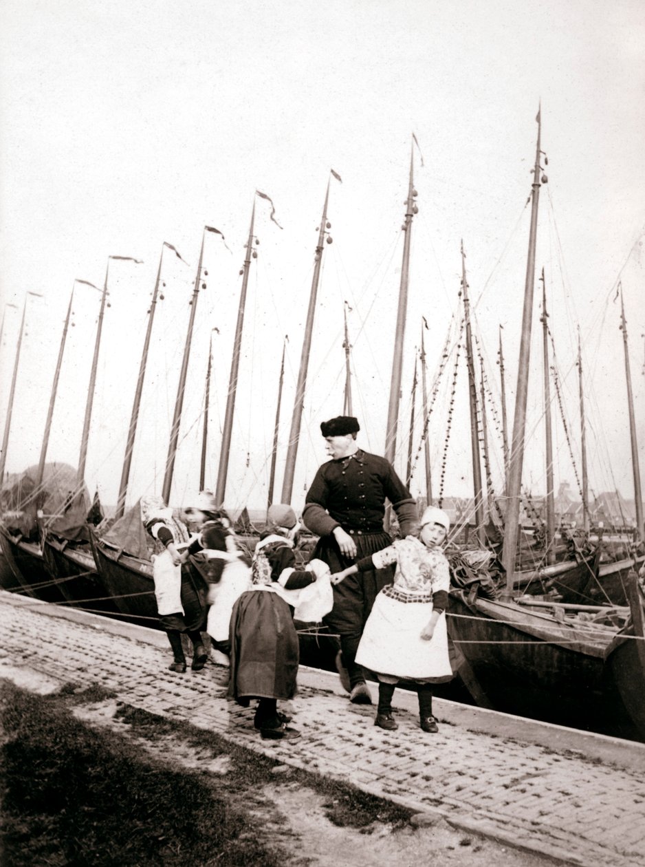 Menschen von Marken Island, Niederlande, 1898 von James Batkin