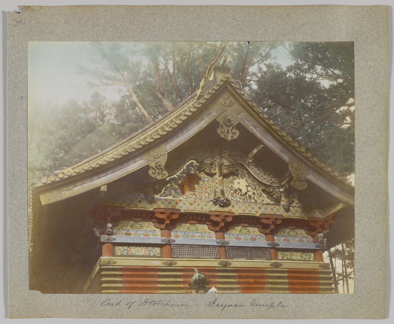 Ein Lagerhaus in Tōshō-gū, Nikko, Japan von Japanese Photographer