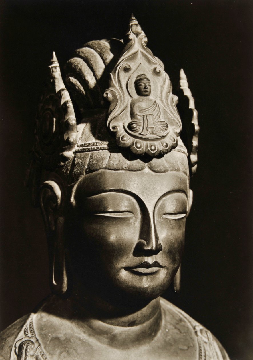 Yumechigai Kannon aus der frühen Nara-Periode, Horyuji, Nara, Japan von Japanese Photographer