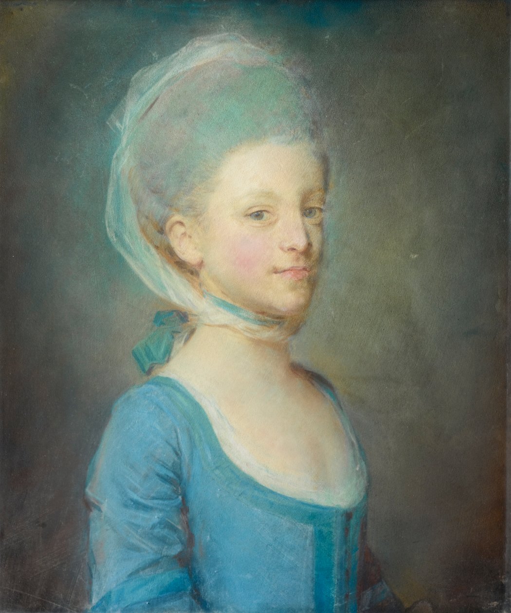 Porträt einer jungen Frau mit einem gestreiften Gazeschal von Jean Baptiste Perronneau