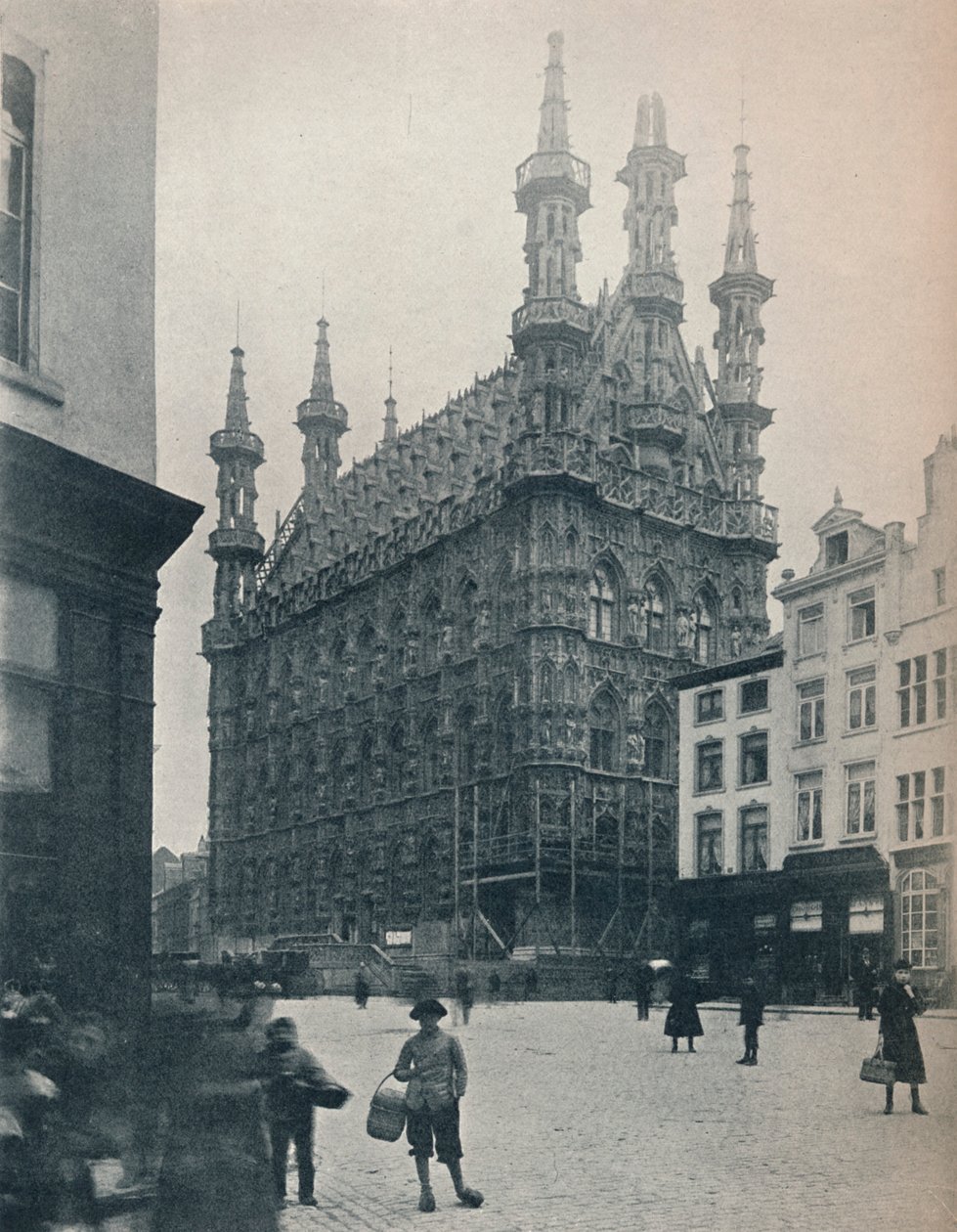 Das Rathaus, Leuven, Belgien, ca. 1900-1914-1915 von John Benjamin Stone