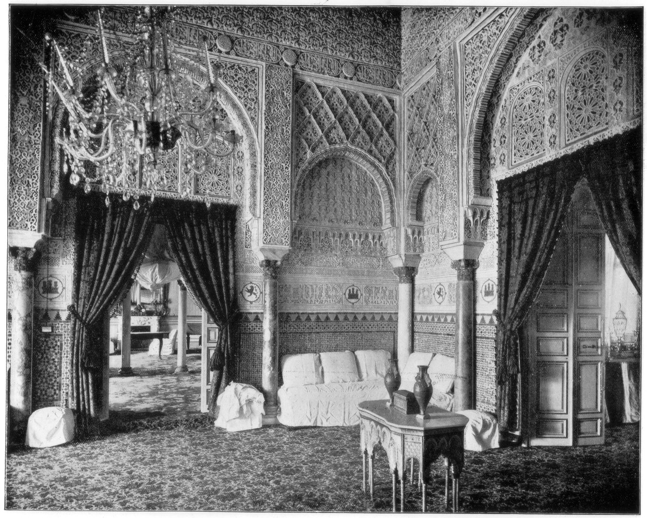 Salon von Maria de Padilla, Alcazar, Sevilla, Spanien, späte 19. Jahrhundert von John L. Stoddard