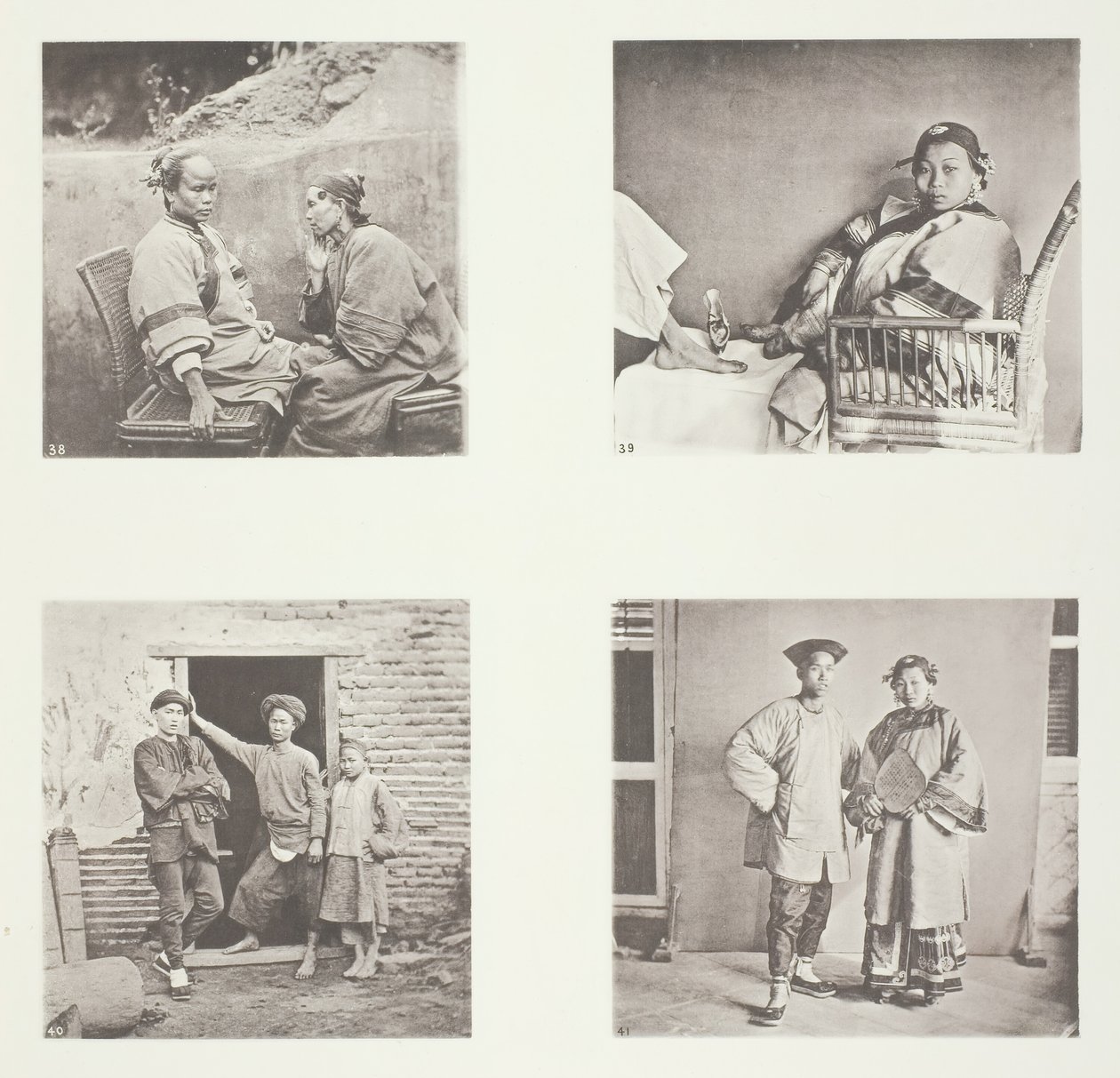 Amoy Frauen, Der kleine Fuß einer chinesischen Dame, Amoy Männer, männliche und weibliche Kostüme, Amoy, ca. 1868 von John Thomson
