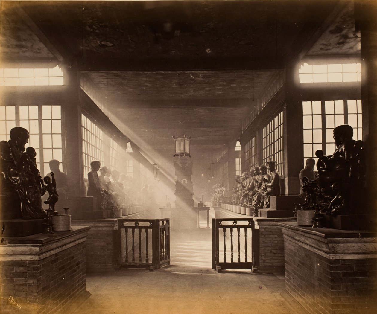Wah Lum Chu, Kanton (heute: Hualin-Tempel 华林寺) von John Thomson