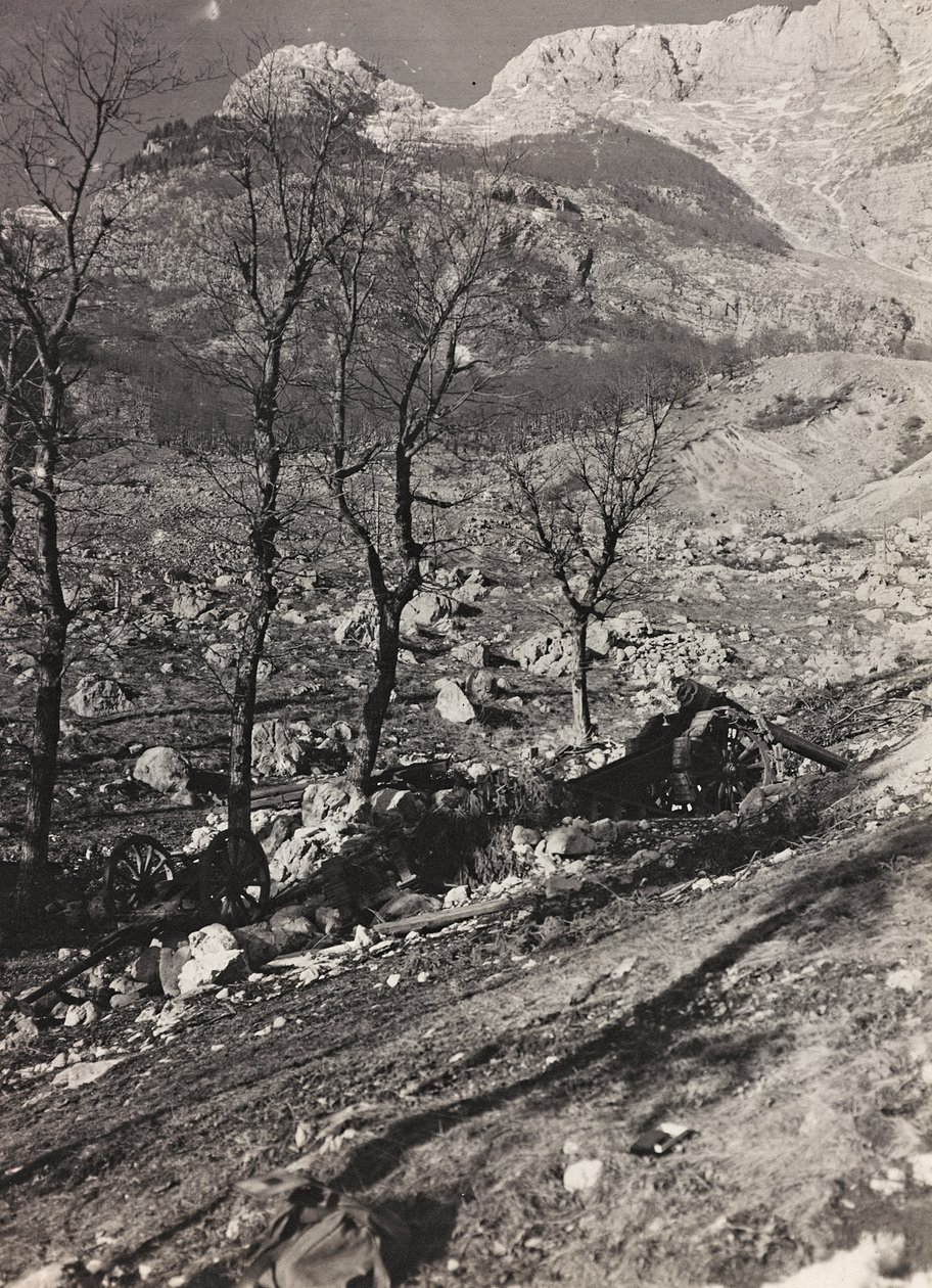 Album "Meine Weltkriegs-Erinnerungen Südwestfront (Kärnten, Italien, Südtirol) 31/03/1915-12/11/1918 - Josef Zohles Wien": Kriegsgebiet (s/w Foto) von Josef Zohles