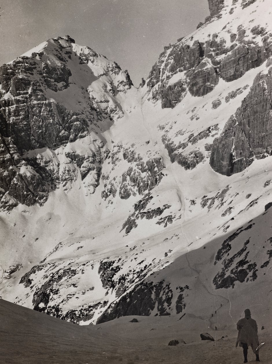 Album "Meine Weltkriegs-Erinnerungen Südwestfront (Kärnten, Italien, Südtirol) 31.03.1915-12.11.1918 - Josef Zohles Wien": Soldat in den Alpen (s/w Foto) von Josef Zohles