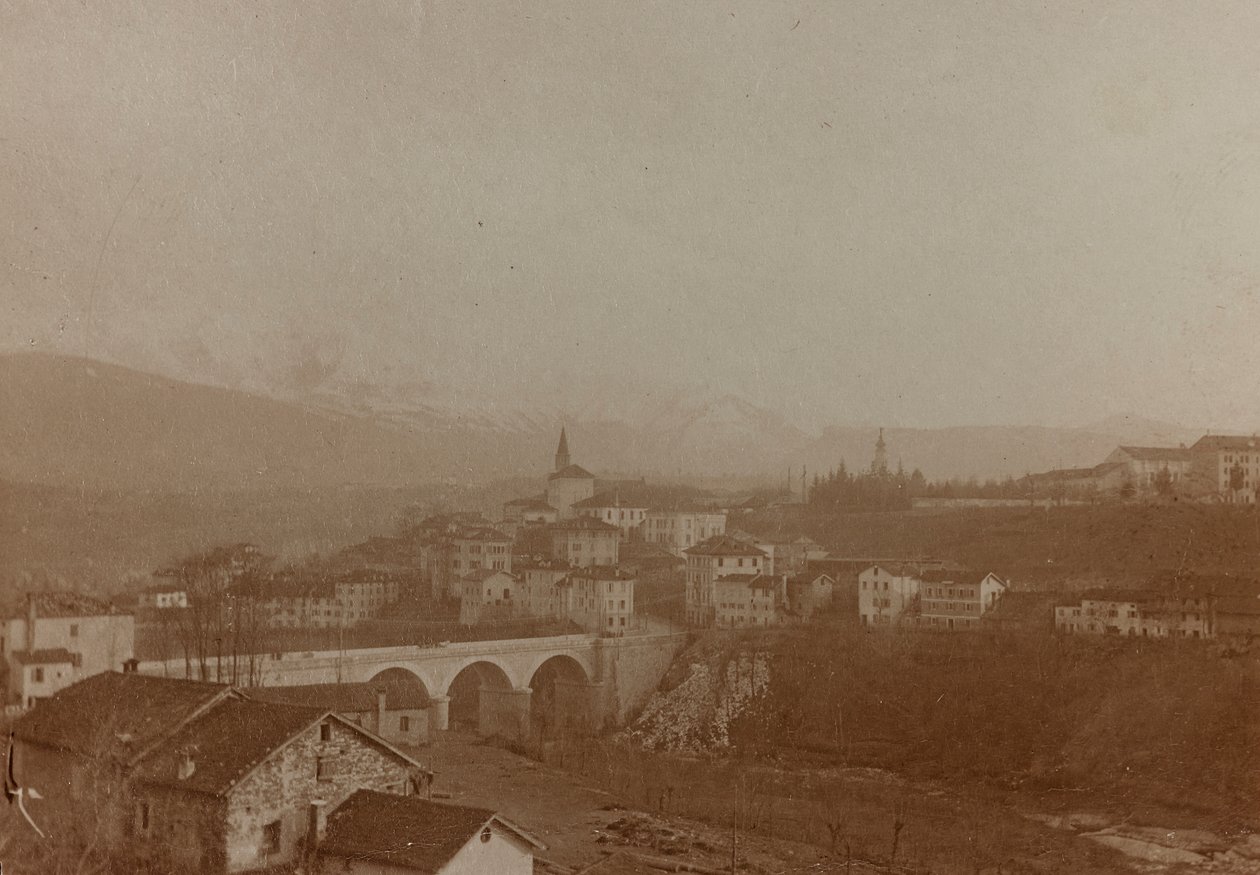 Album "Meine Weltkriegs-Erinnerungen Südwestfront (Kärnten, Italien, Südtirol) 31/03/1915-12/11/1918 - Josef Zohles Wien": Blick auf Tonia von Josef Zohles