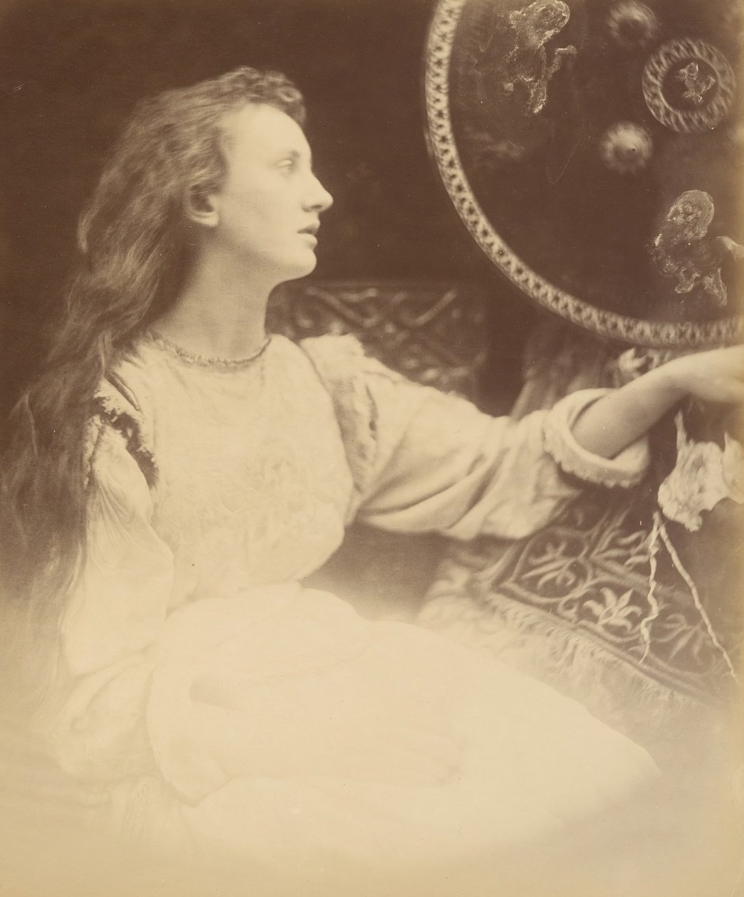 Elaine die Lilien-Magd von Astolat, 1874 von Julia Margaret Cameron