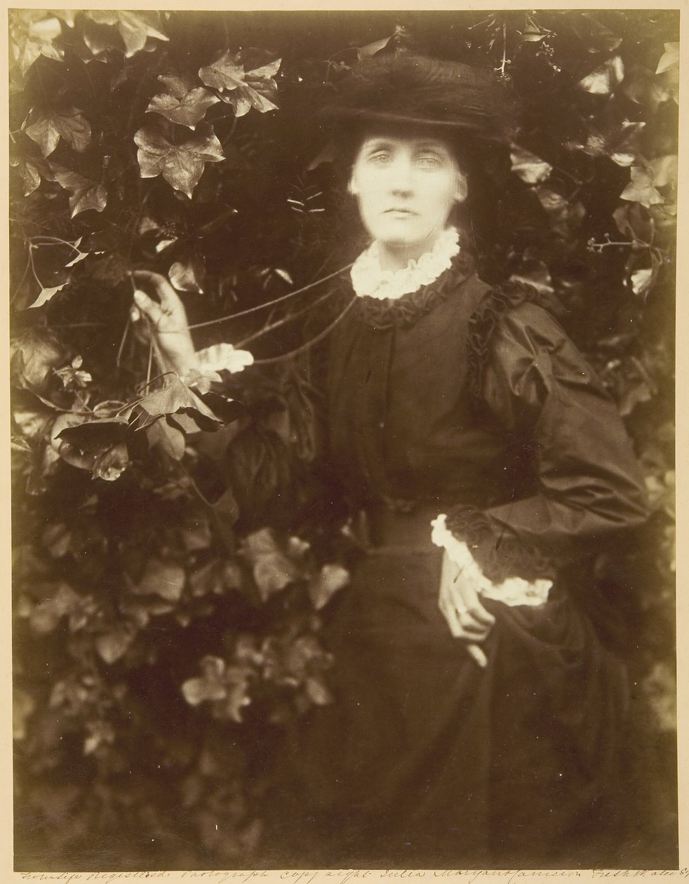 Mrs. Herbert Duckworth Sie wandelt in Schönheit, September, 1874 von Julia Margaret Cameron