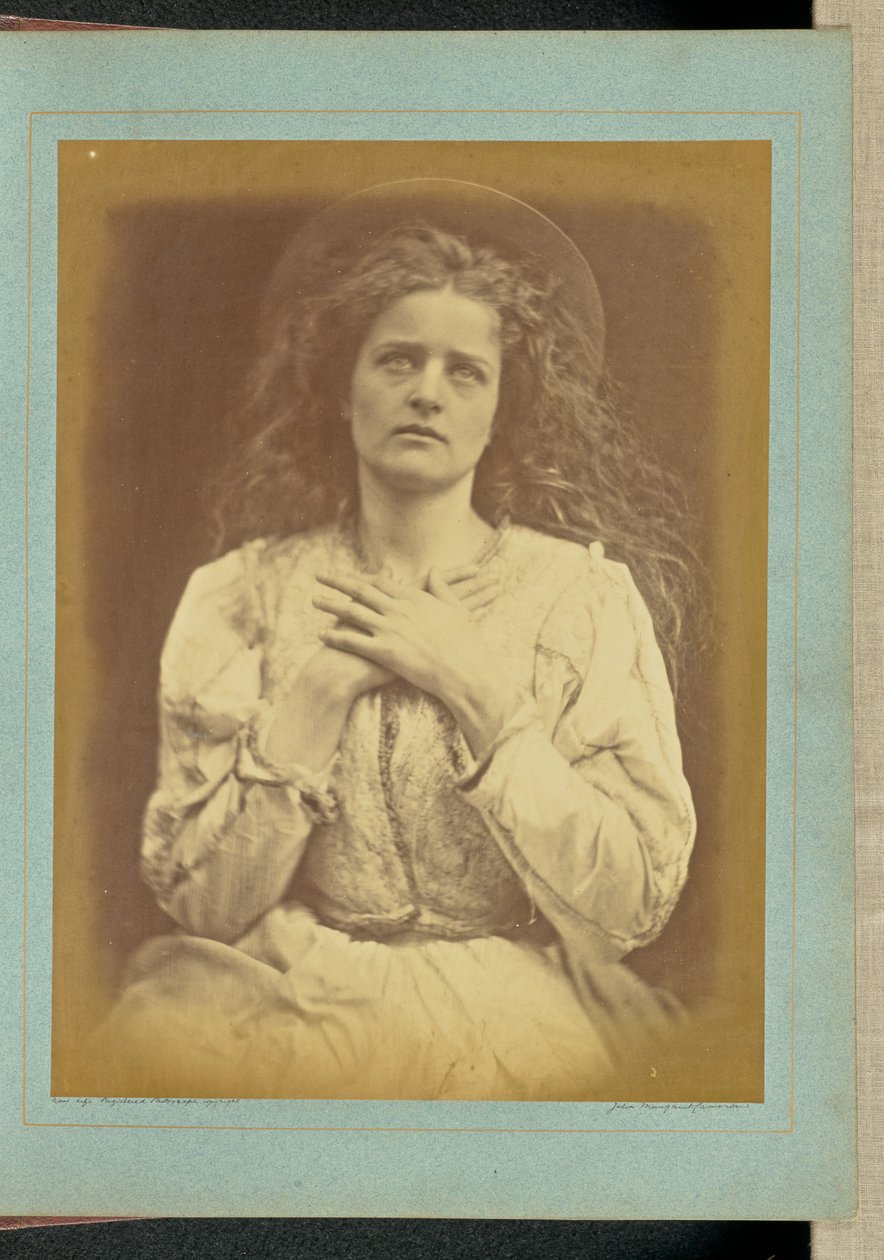 "So jetzt denke ich, ist es nah - ich hoffe es ist - ich weiß" / "Die gesegnete Muse ging diesen Weg, meine Seele wird gehen müssen" von Julia Margaret Cameron