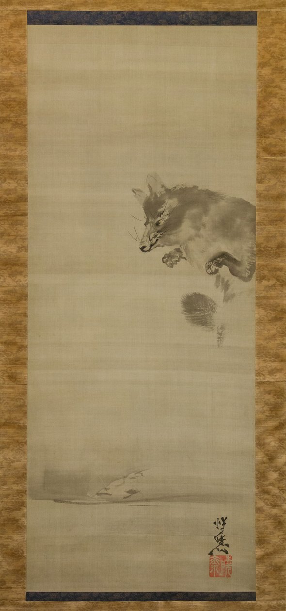 Tanuki Waschbärhund betrachtet sein Spiegelbild im Wasser, spätes 19. Jahrhundert von Kawanabe Kyosai