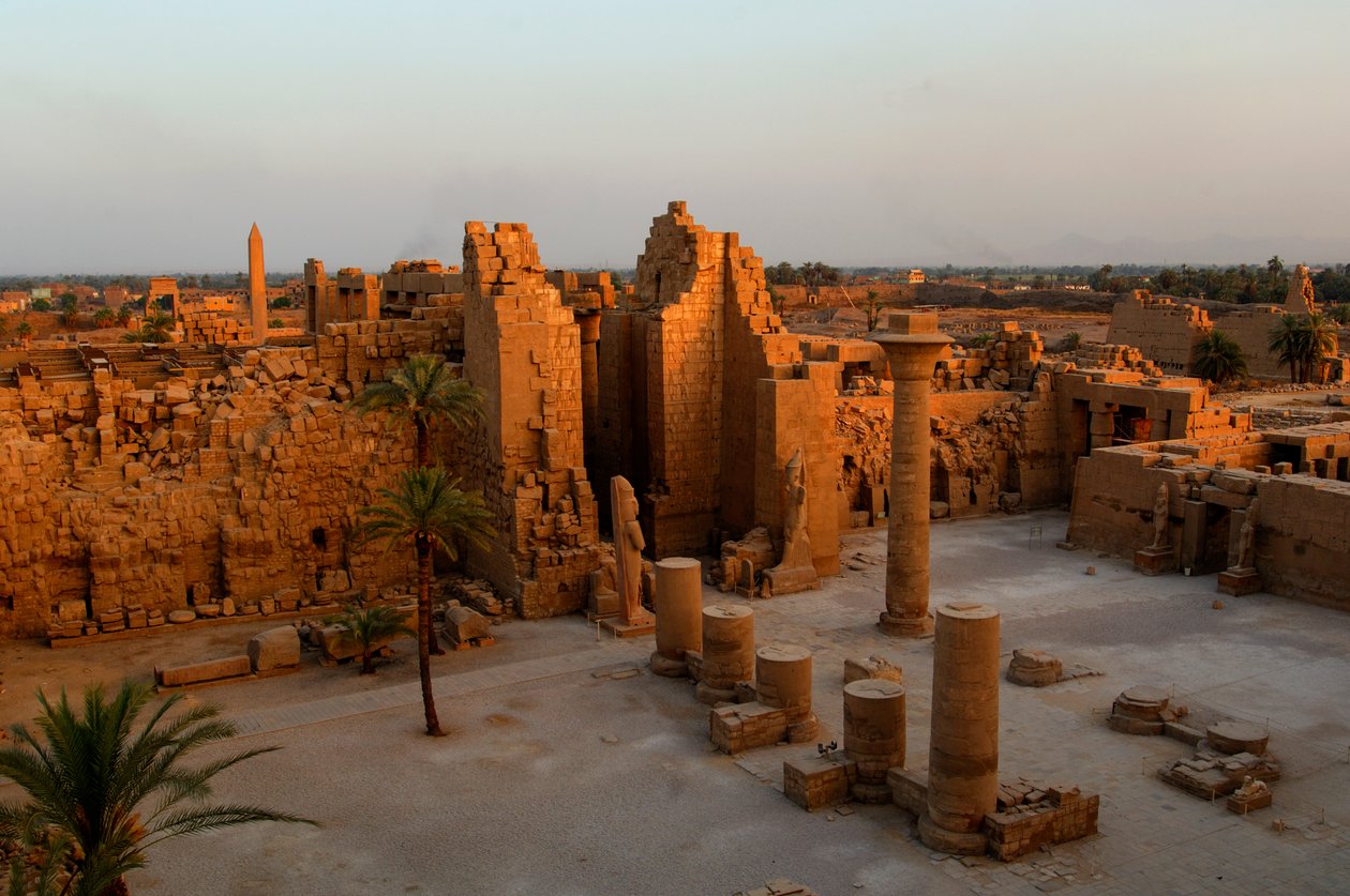 Kiosk von Taharka, erster Hof, Karnak-Tempel, Schwarze Pharaonen, Nubier, Ägypten, Luxor, 2007 von Kenneth Garrett