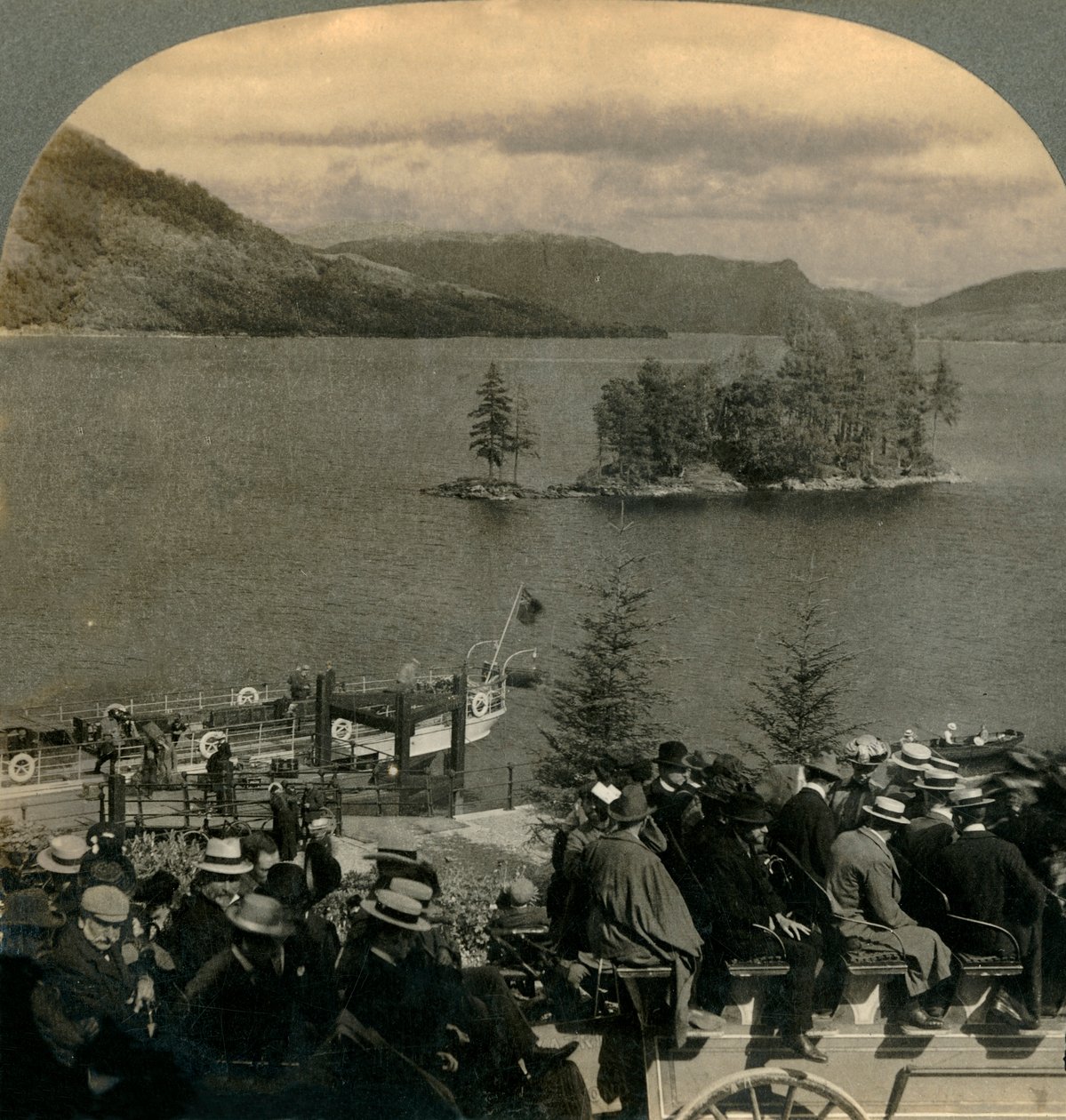 Reise durch das bezaubernde Land der Trossachs, Schottland, 1902 von Keystone View Company