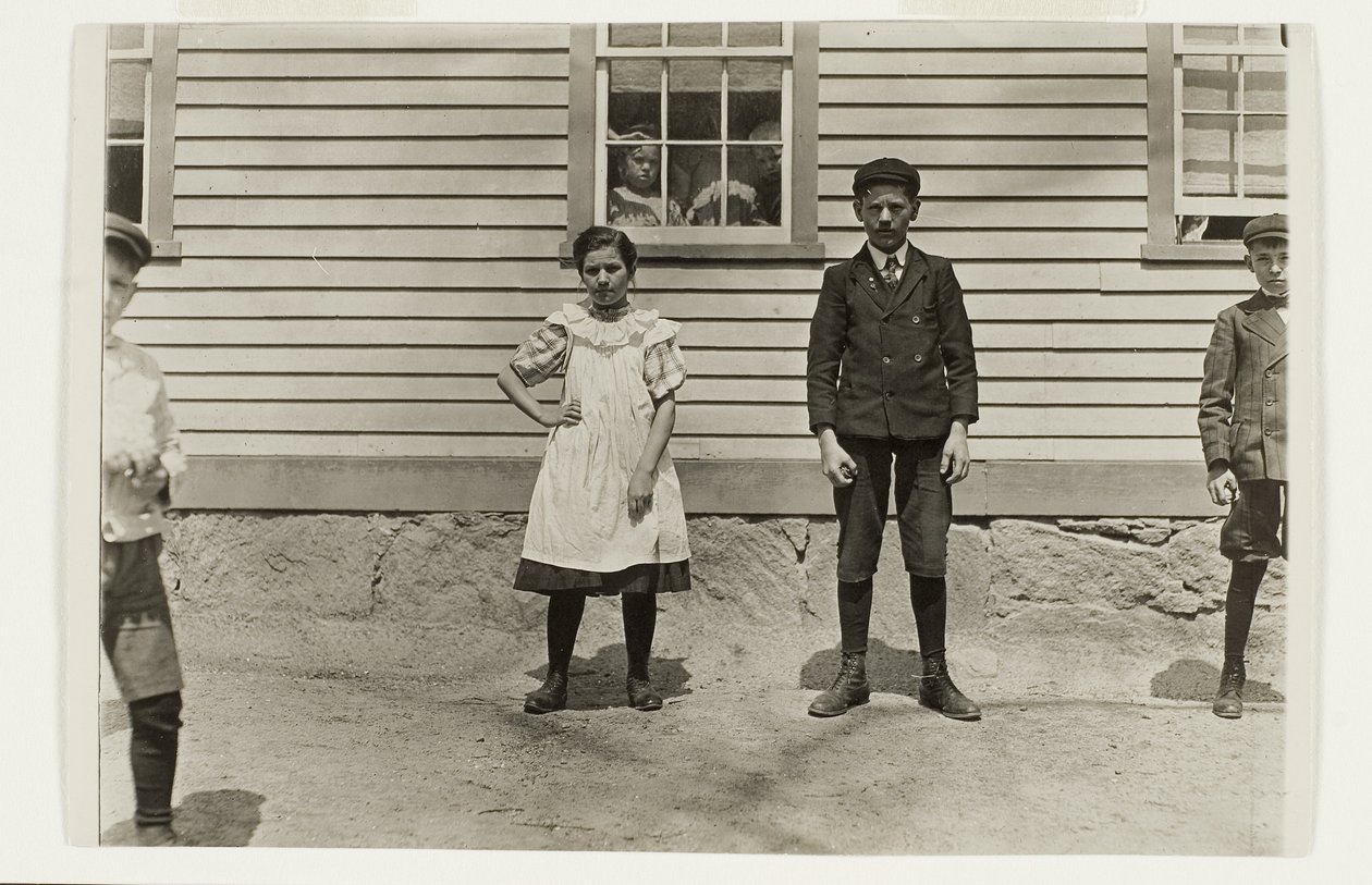 Edward St. Germain und seine Schwester Delia, Phoenix, Rhode Island, April 1909 von Lewis Wickes Hine