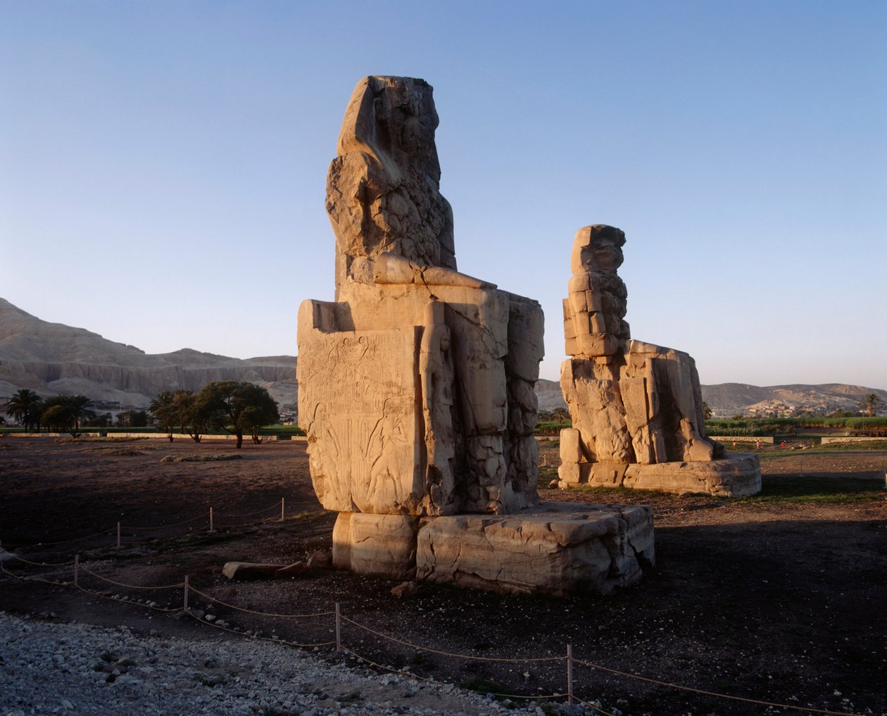 Ägypten, Luxor-Gouvernement, Karnak, Statuen von Amenhotep III. von Unbekannt Unbekannt