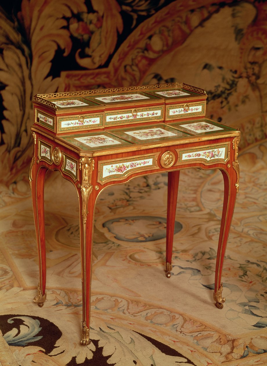 Frauentisch mit Tafeln aus Sevres-Porzellan, 1766 von Martin Carlin