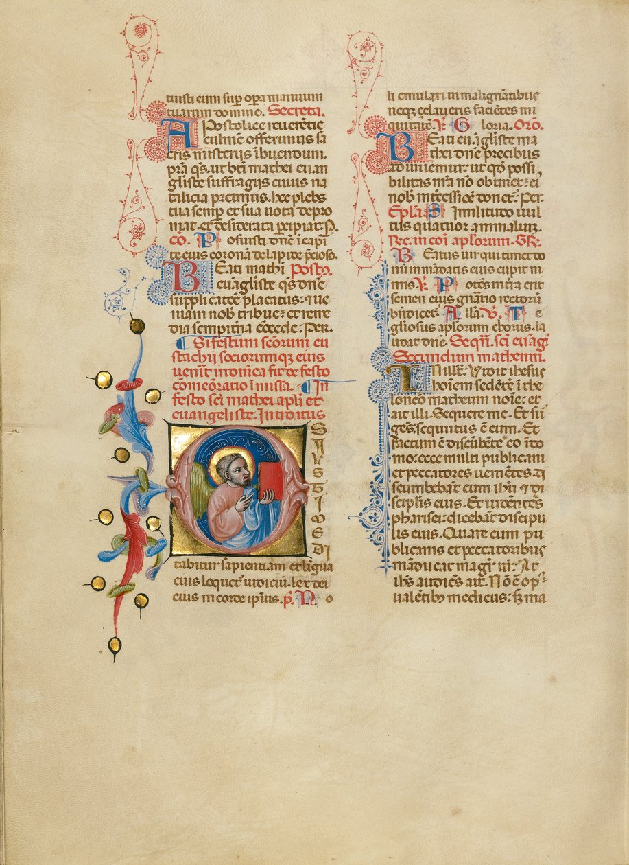 Initiale O: Der Engel des Heiligen Matthäus hält sein Evangelium hoch von Master of the Brussels Initials