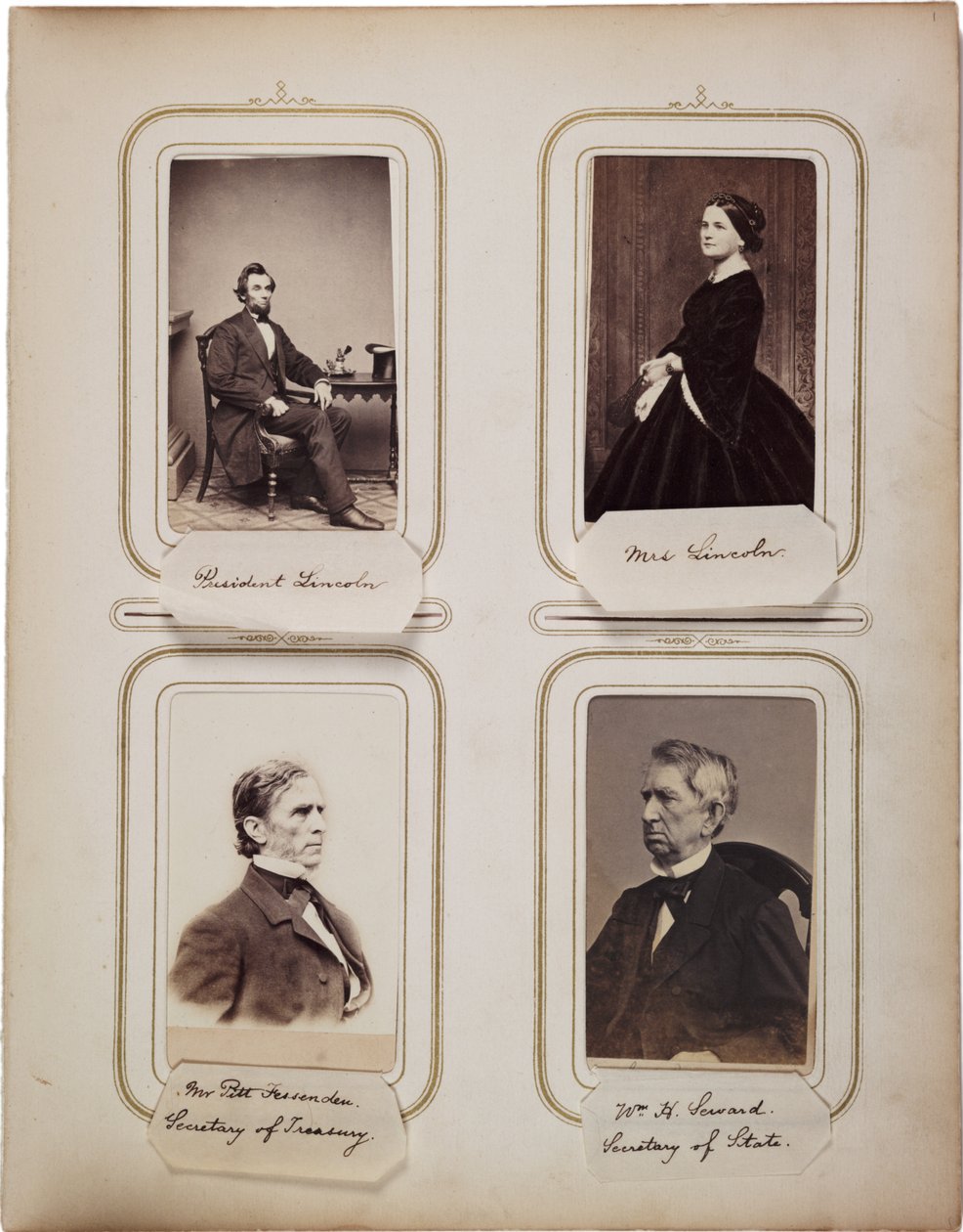 Album mit 200 Visitenkarten, die meisten von Brady, ca. 1865 von Mathew B. Brady
