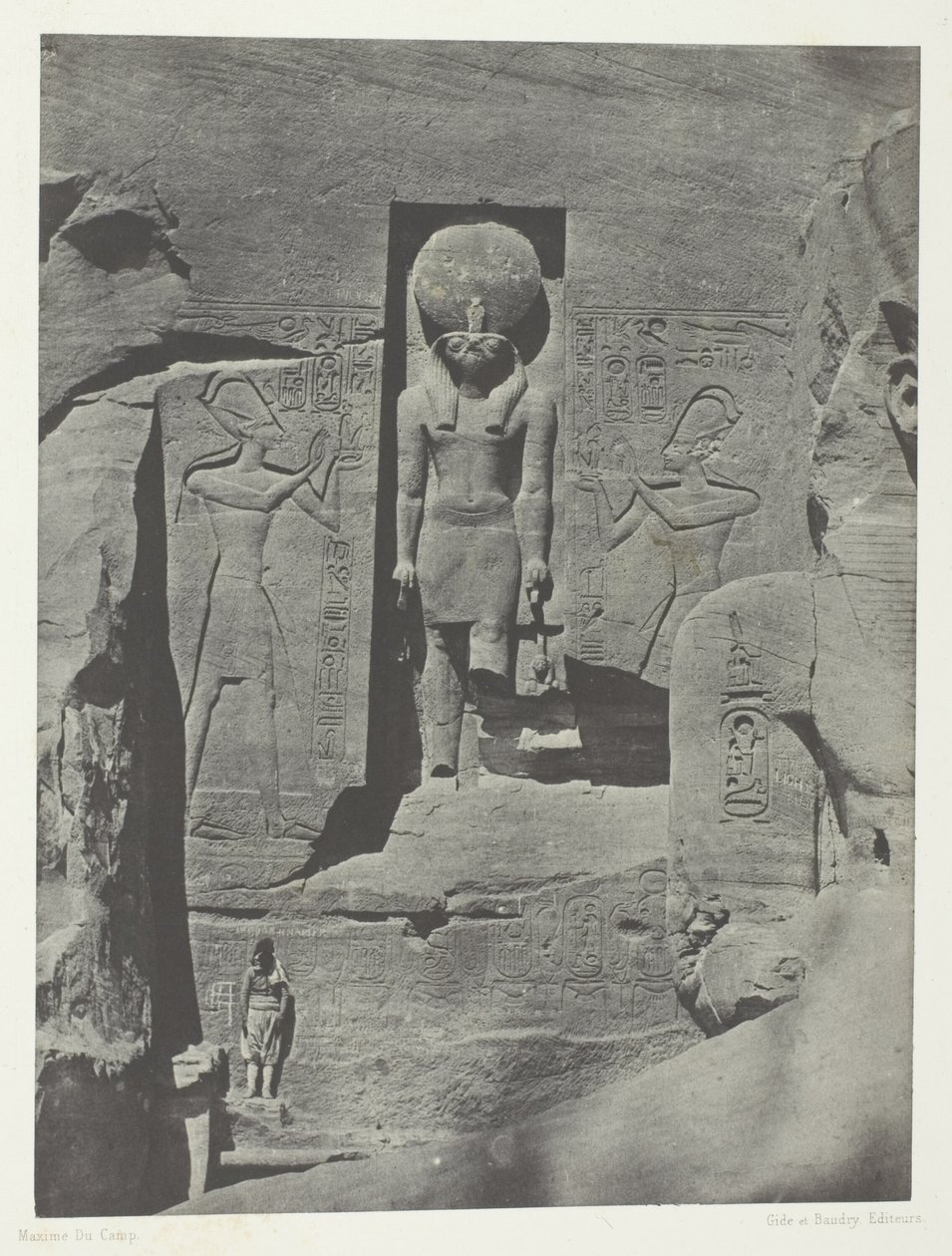 Ibsamboul, Skulpturen am Eingang des Spéos von Phrè, Nubien, Tafel 105 aus dem Album "Ägypten, Nubien, Palästina und Syrien" (1852) von Maxime Du Camp