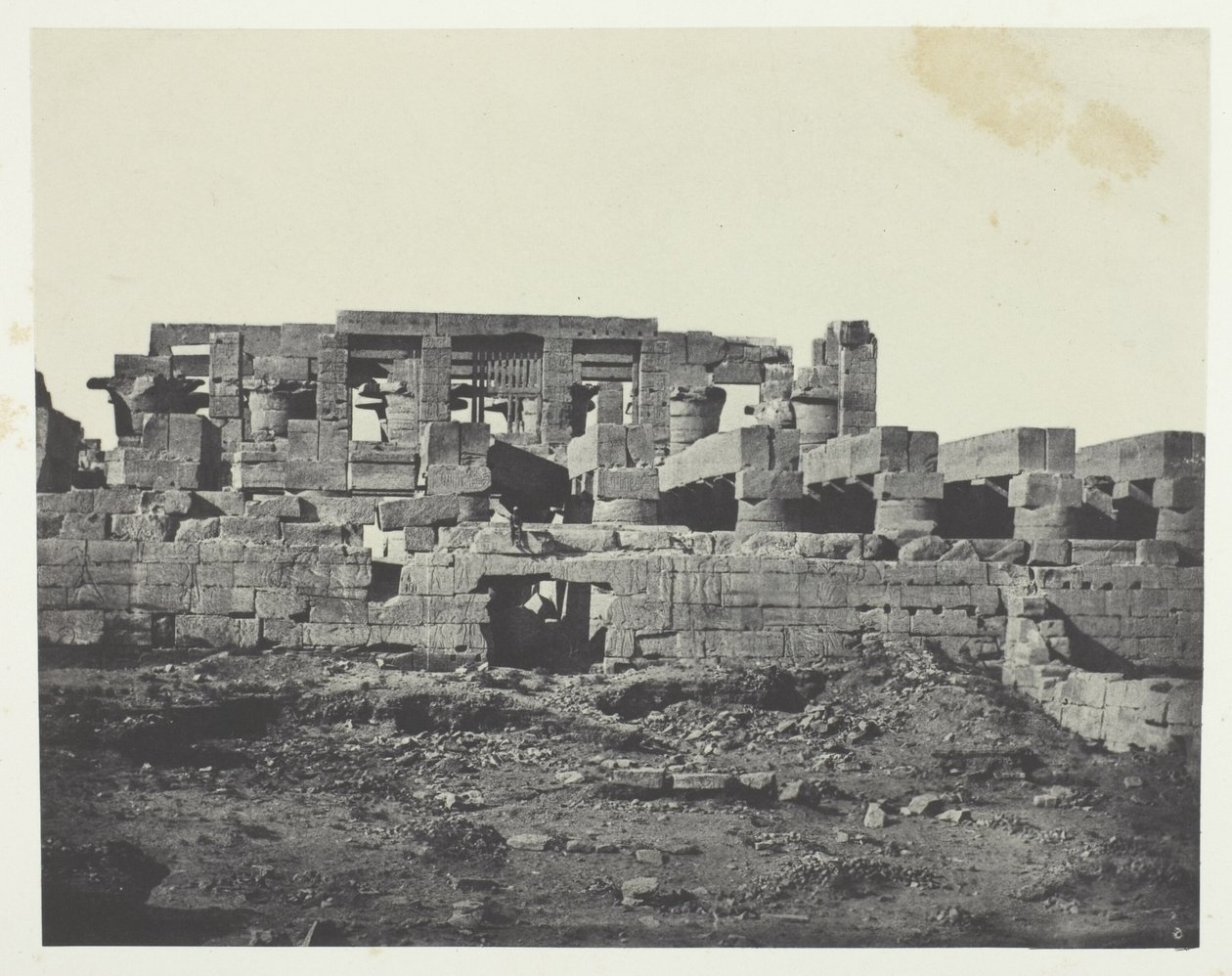 Palais de Karnak, Südlicher Eingang der Hypostylhalle; Theben von Maxime Du Camp