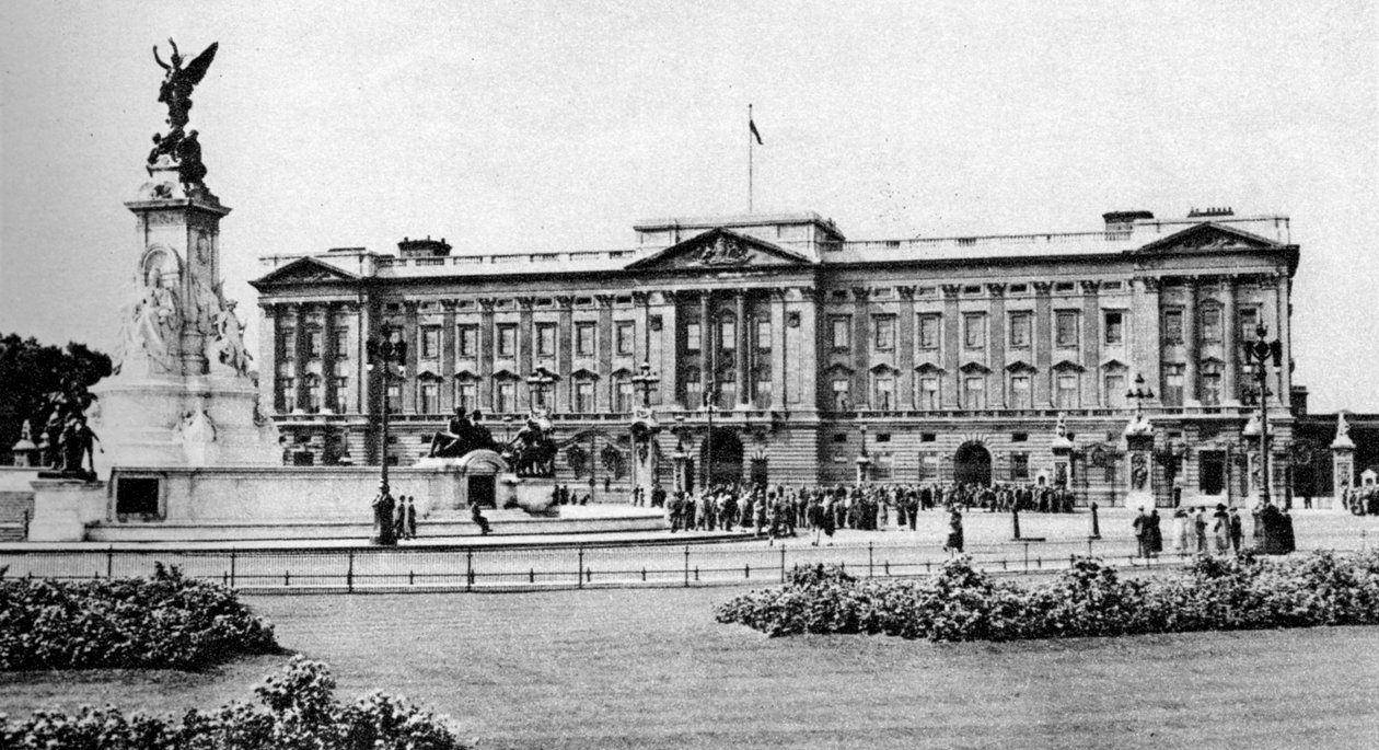 Buckingham Palace nach seiner Restaurierung, London, 1926-1927 von McLeish