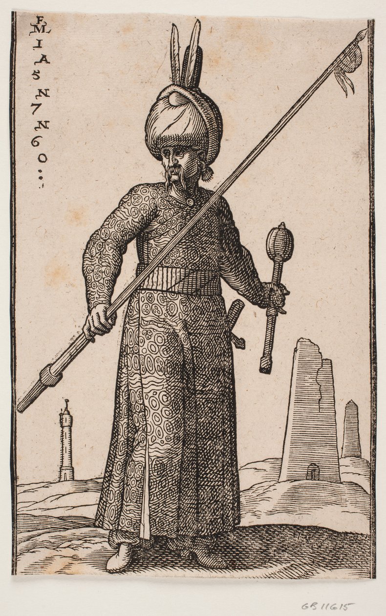 Stehender Soldat, von vorne gesehen; in seiner rechten Hand eine Lanze mit einer Fahne an der Spitze; in seiner linken Hand eine Keule; auf seinem Kopf ein Turban mit zwei Federn; in der Landschaft ein "Leuchtturm" und ein paar obeliskartige Gebäude von Melchior Lorck