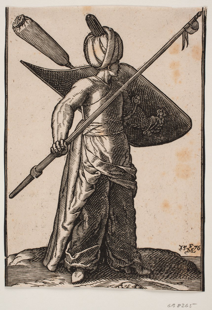 Stehender Soldat, nach rechts gewandt; auf dem Kopf ein Turban, in der rechten Hand eine erhobene Lanze mit Wimpel unter der Spitze; am linken Arm ein Schild mit einer stoffumwickelten Federbusch von Melchior Lorck
