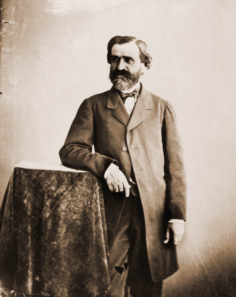 Porträt von Giuseppe Verdi, Musiker 1813-1901 (Foto) von Nadar