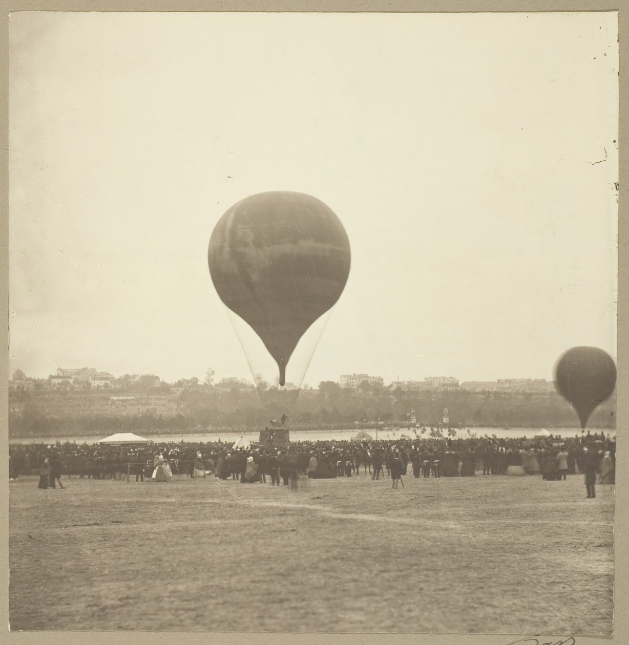 Le Géant, Champ de Mars, 1863 von Nadar