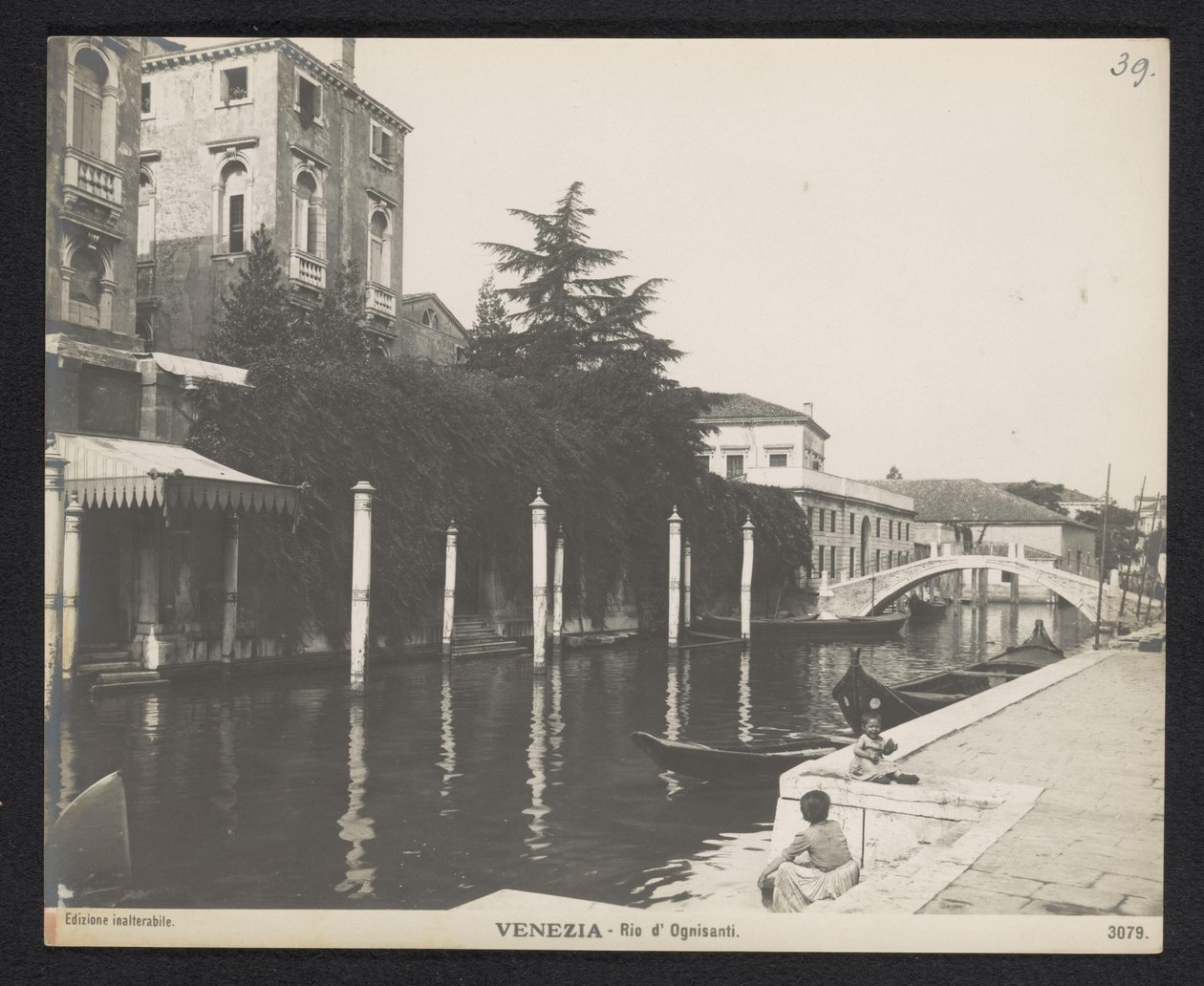 Rio dei Ognissanti in Venedig von Neue Photographische Gesellschaft