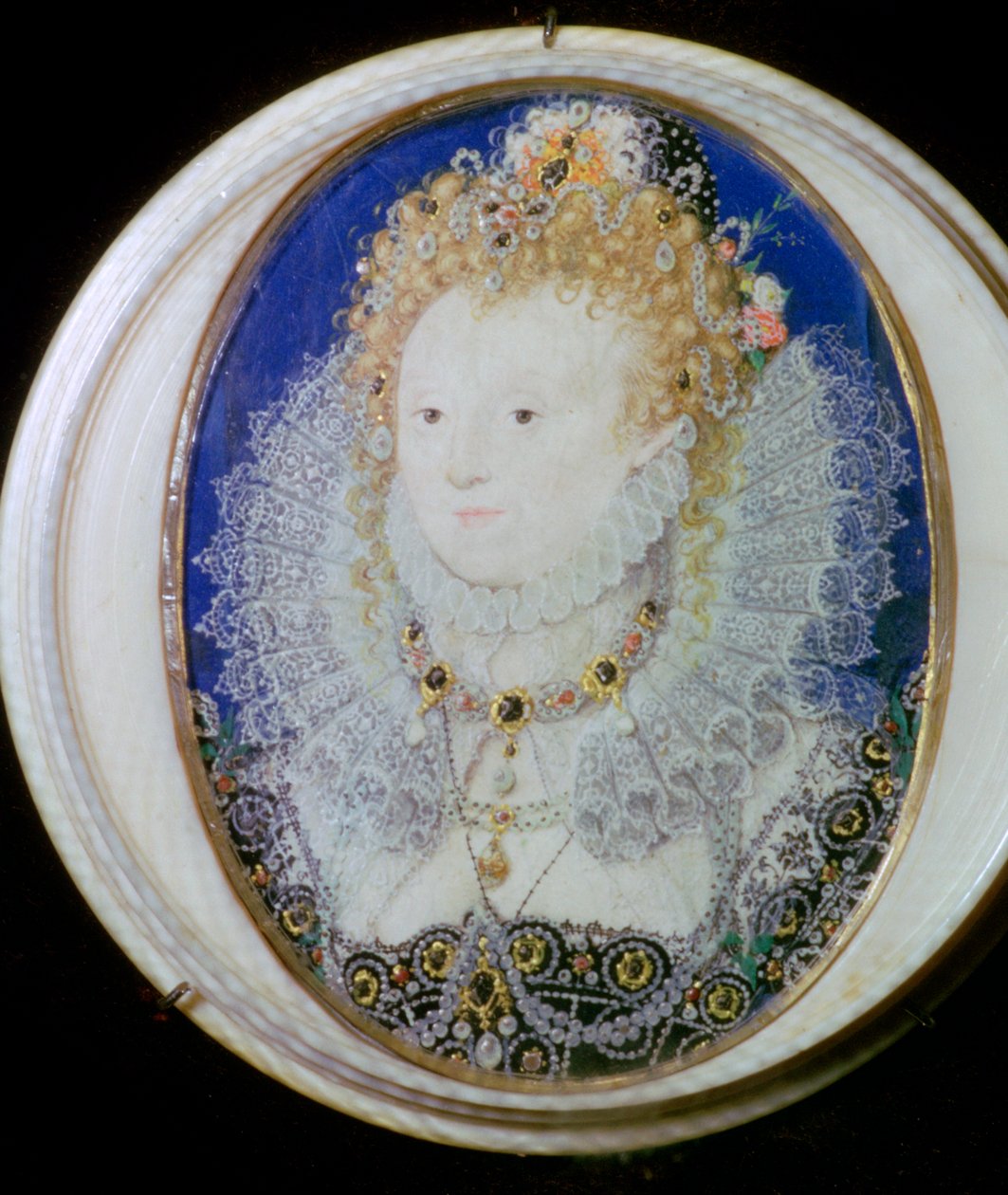 Zeitgenössisches Miniaturporträt von Elisabeth I. von England von Nicholas Hilliard