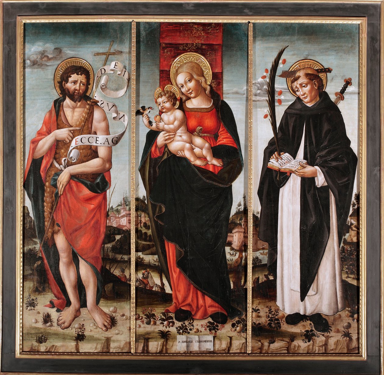 Jungfrau und Kind zwischen Johannes dem Täufer und Petrus von Verona (Triptychon) von Nicolo da Cremona