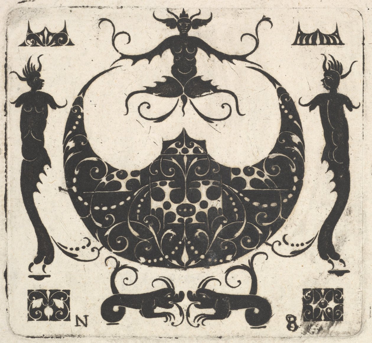 Mondförmiger Ringaufsatz und groteske Figuren von Noel Rouillard