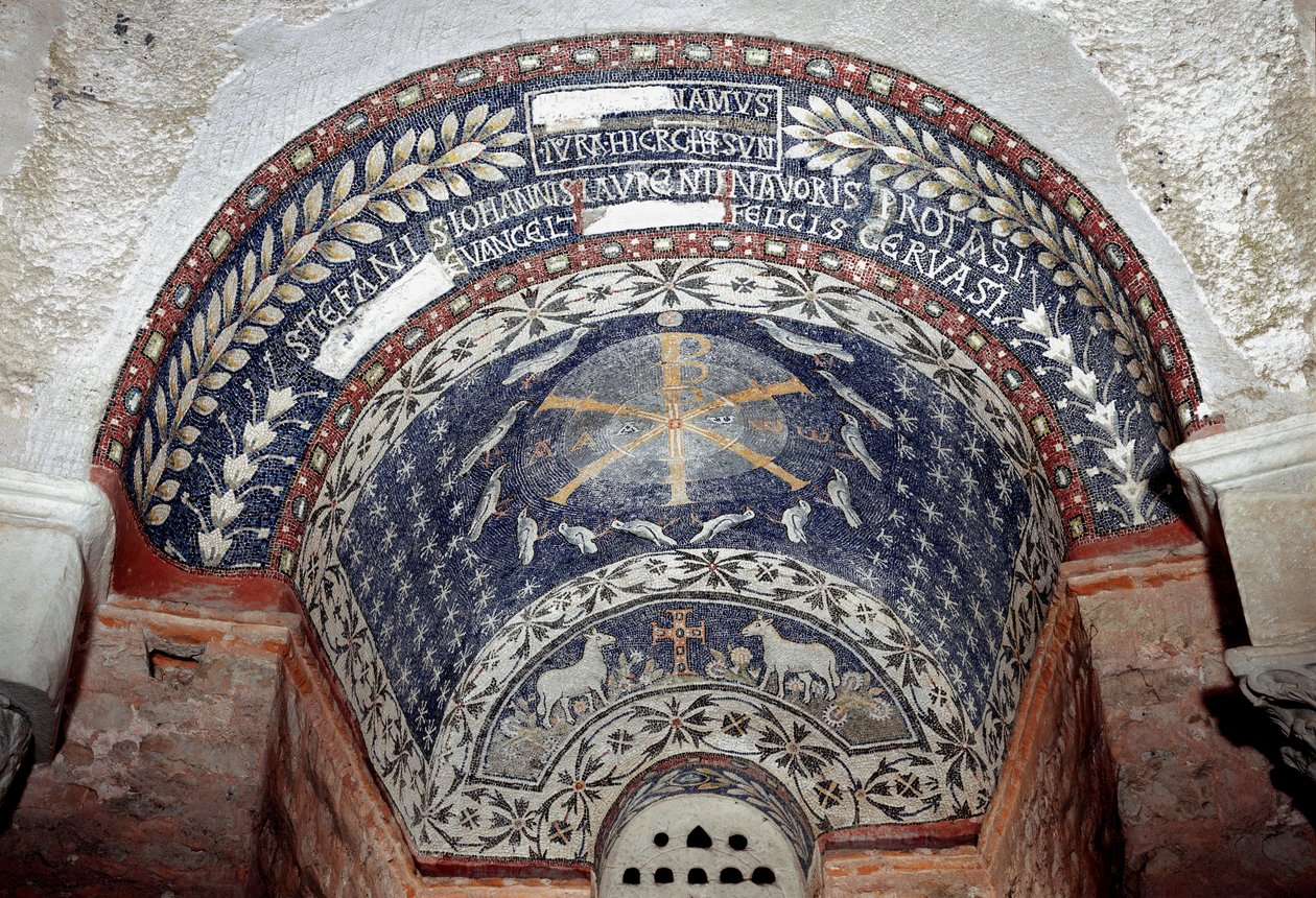 Paleochristliche Kunst: Das Monogramm Christi umgeben von Symbolen der Heiligen Dreifaltigkeit von Paleo Christian