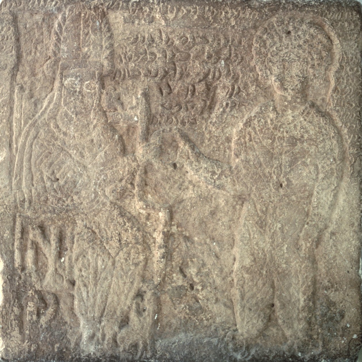 Seltene Stele, die Artabanus V., den letzten parthischen König, zeigt, wie er Khwasak, den Satrapen von Susa, einsetzt: Er überreicht ihm einen Ring als Zeichen seiner Autorität, aus Susa, Iran, 14. September 215 n. Chr. von Parthian School