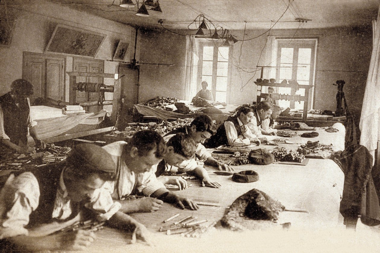 Aubusson-Teppichfabrik, Frankreich, ca. 1900 (s/w Foto) von Photographer French